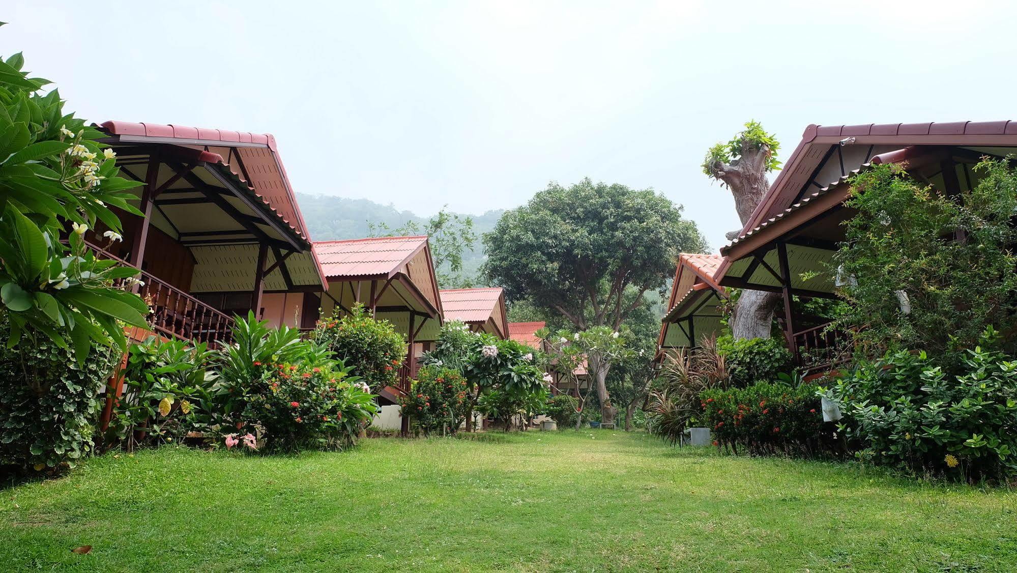 Pooltrap Village Bungalow パンガン島 エクステリア 写真